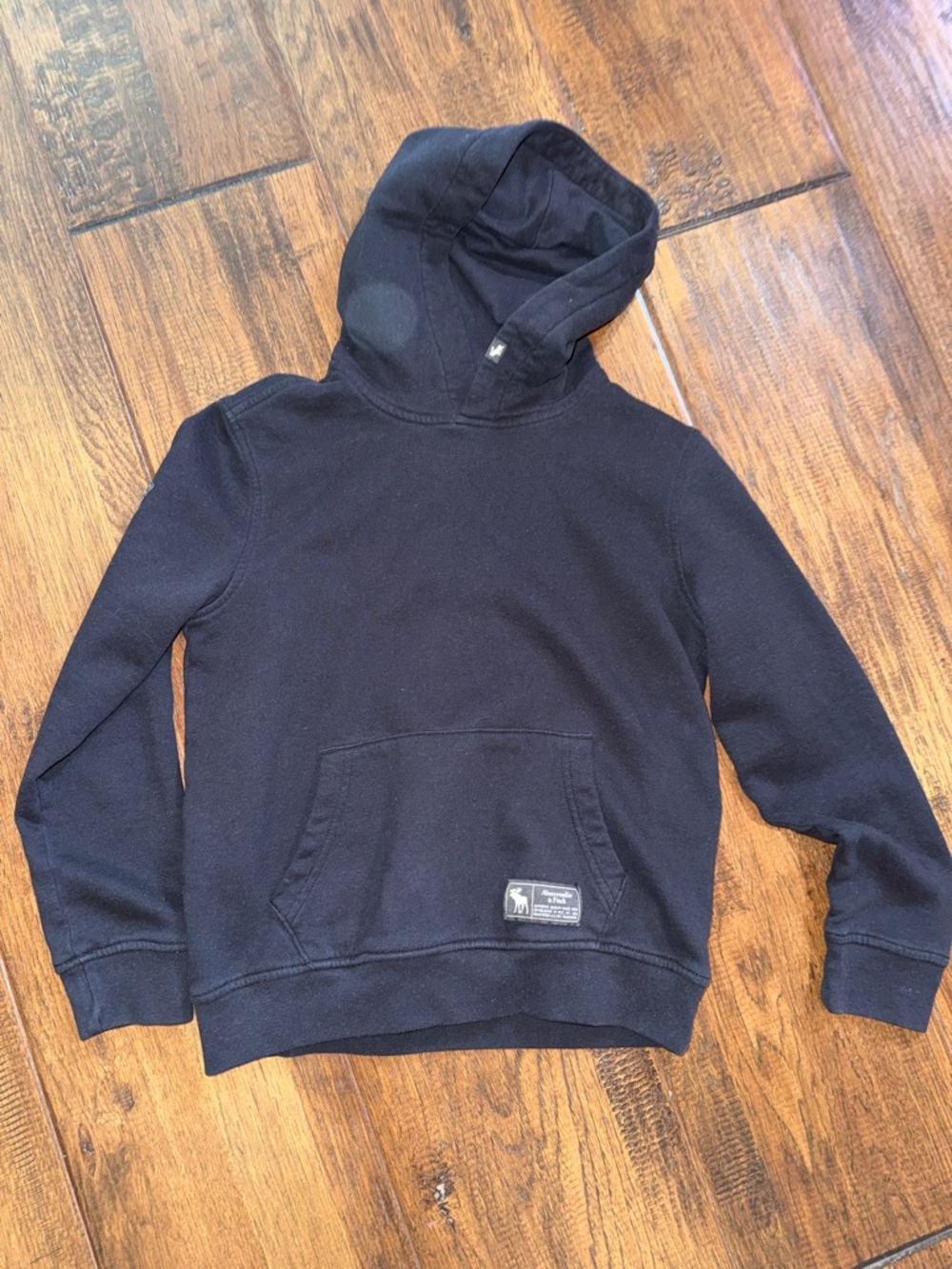 abercrombie kids Black Hooded Pullover Sweatshirt. Size 9/10. Good condition.